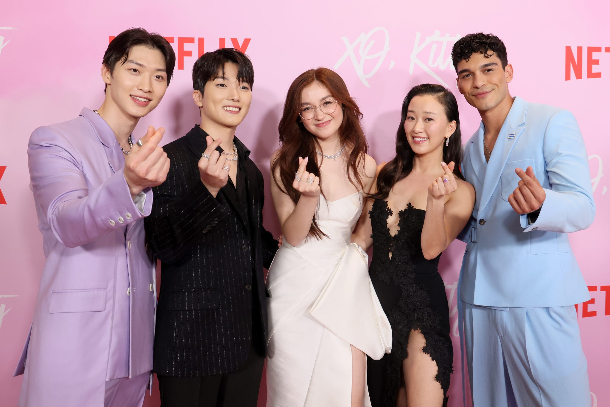 Age Of Xo Kitty Cast