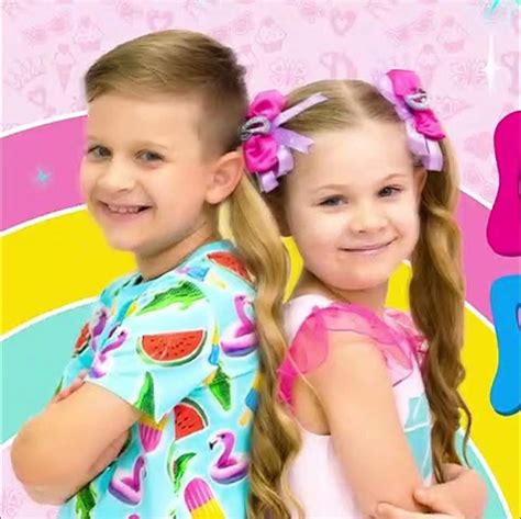 How Old Is Diana And Roma