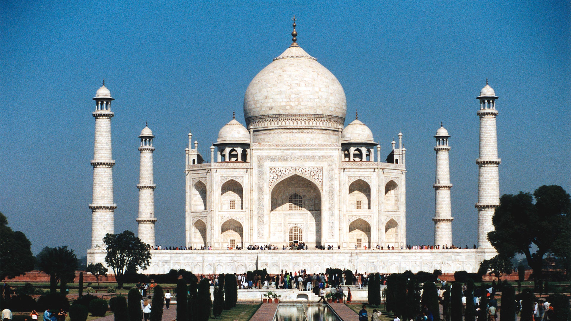 Beyond The Marble: Hidden Unique Features Of The Taj Mahal