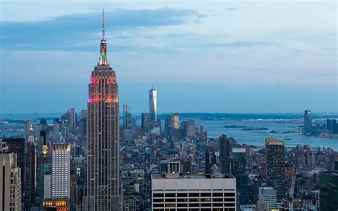 Who Built Empire State Building