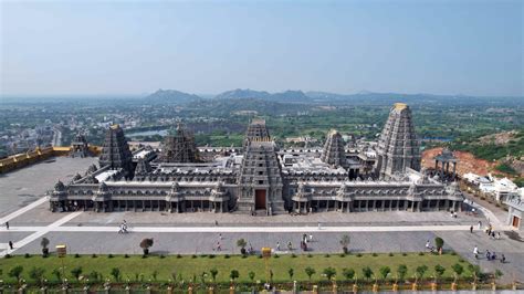 Who Built Yadagirigutta Temple