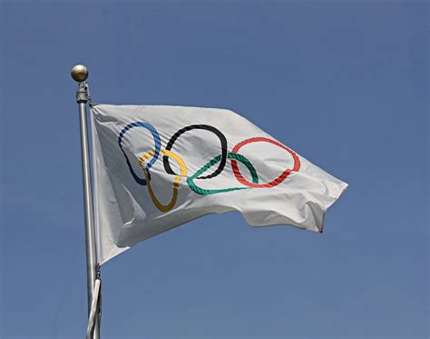 Who Designed Olympic Flag